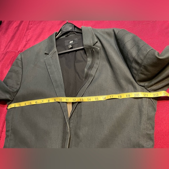 H&M Men’s Black Sport Jacket - Picture 11 of 12